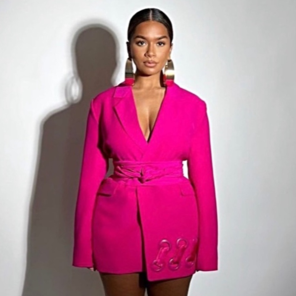 BBXBRAND Women's DRAGONFRUIT Blazer. BRAND NEW NERVER WORN